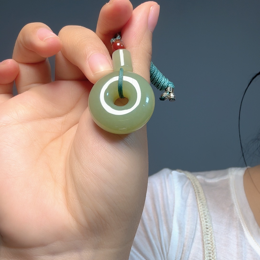 和田玉（糖玉）未镶嵌颈饰