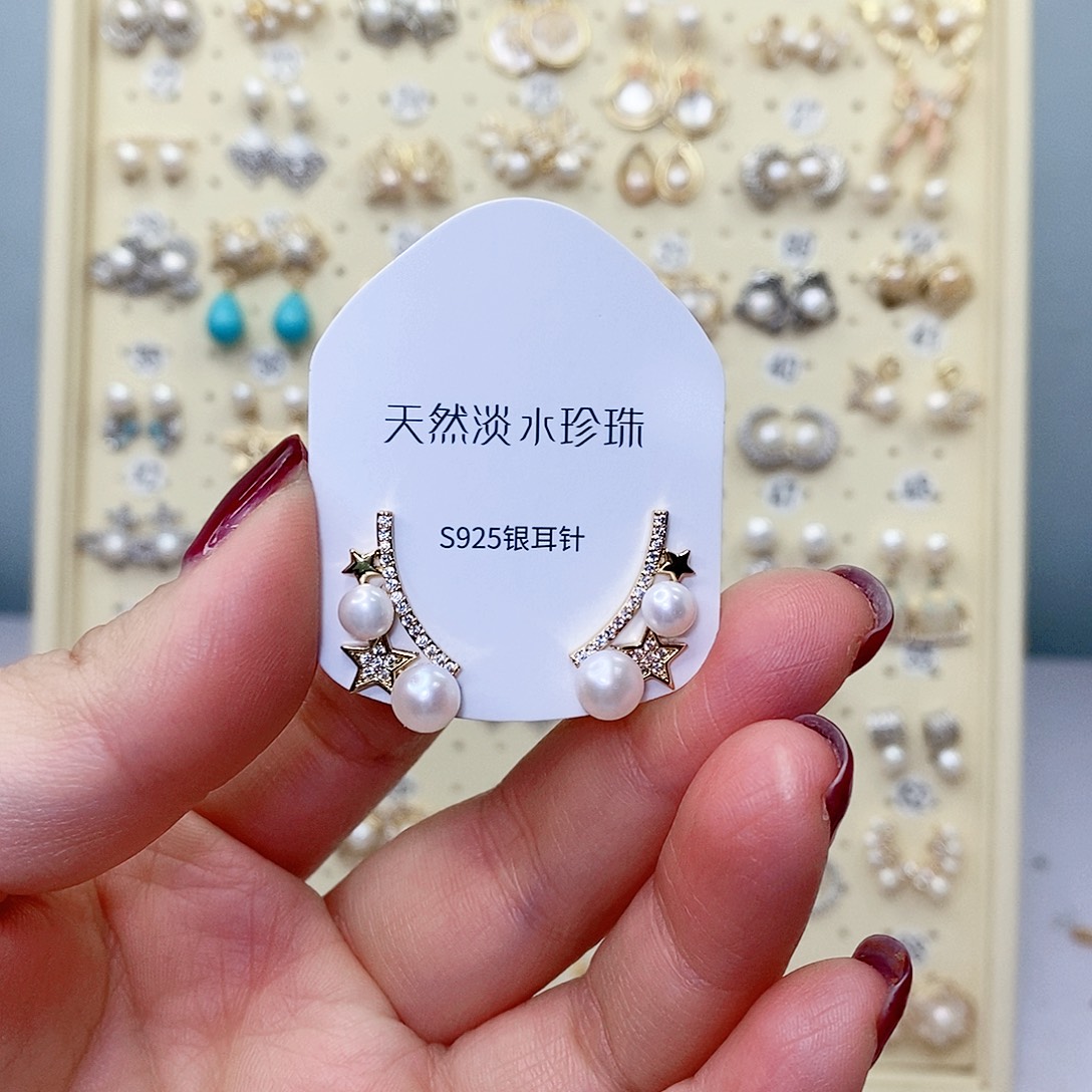 淡水珍珠银S925镶嵌耳饰