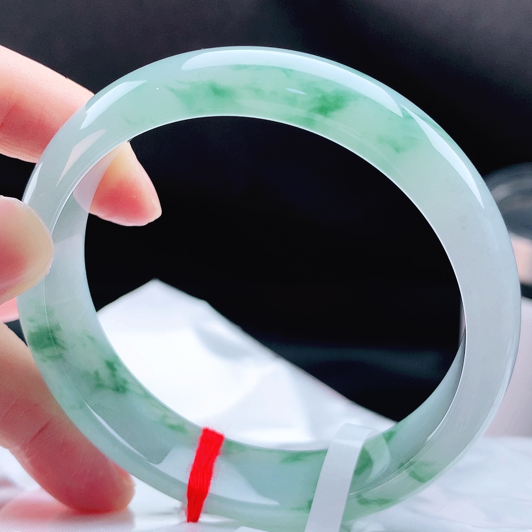 未镶嵌手镯翡翠61轮胎冰绿花