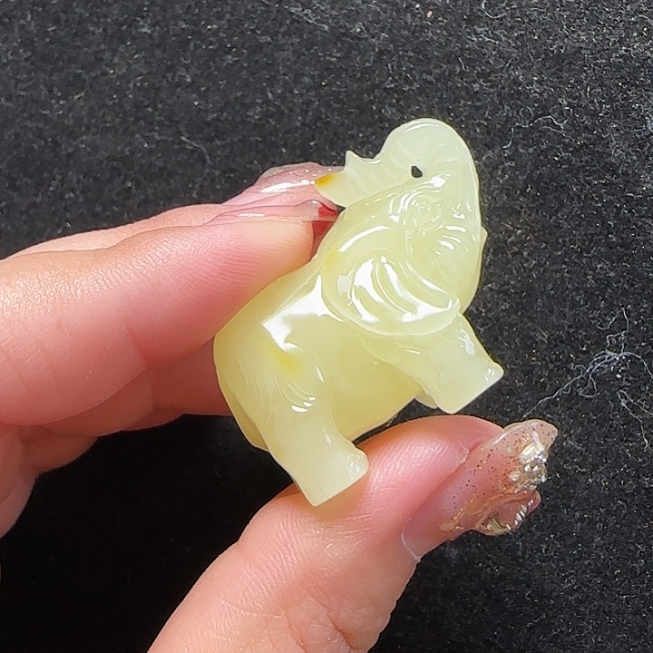 蜜蜡珠宝奇石未镶嵌