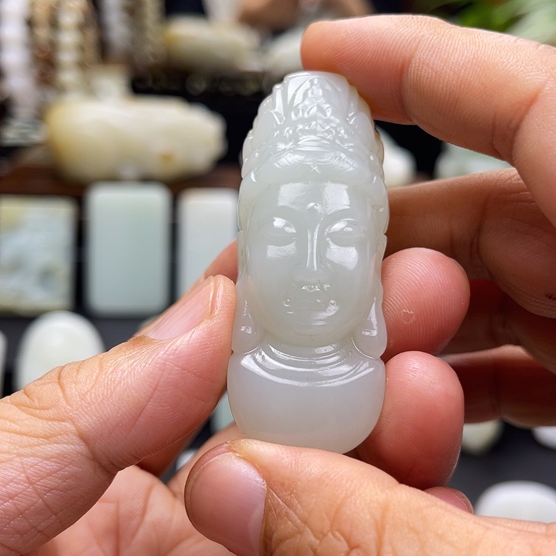 和田玉未镶嵌颈饰