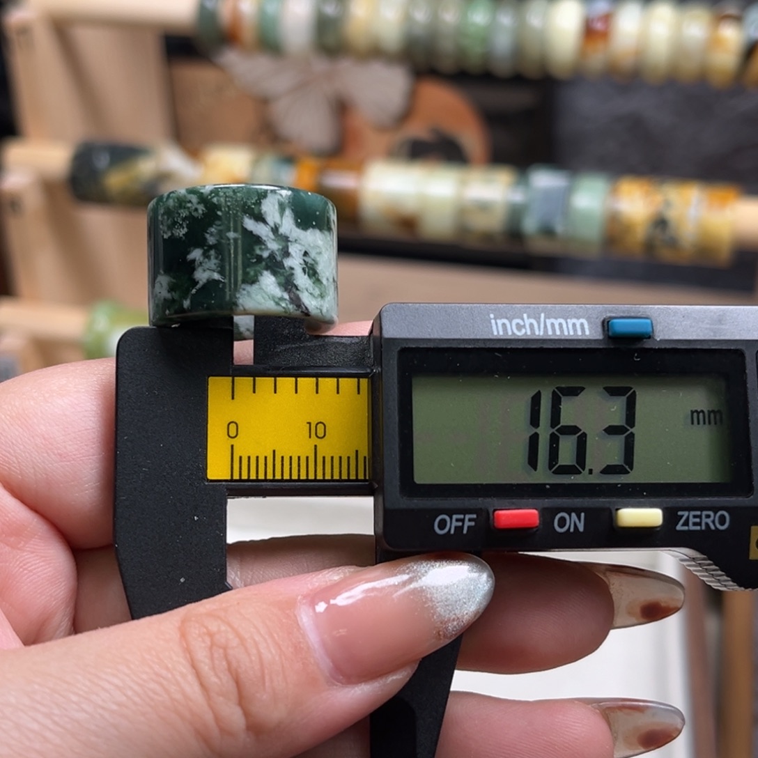 *****蛇纹石玉合金戒指