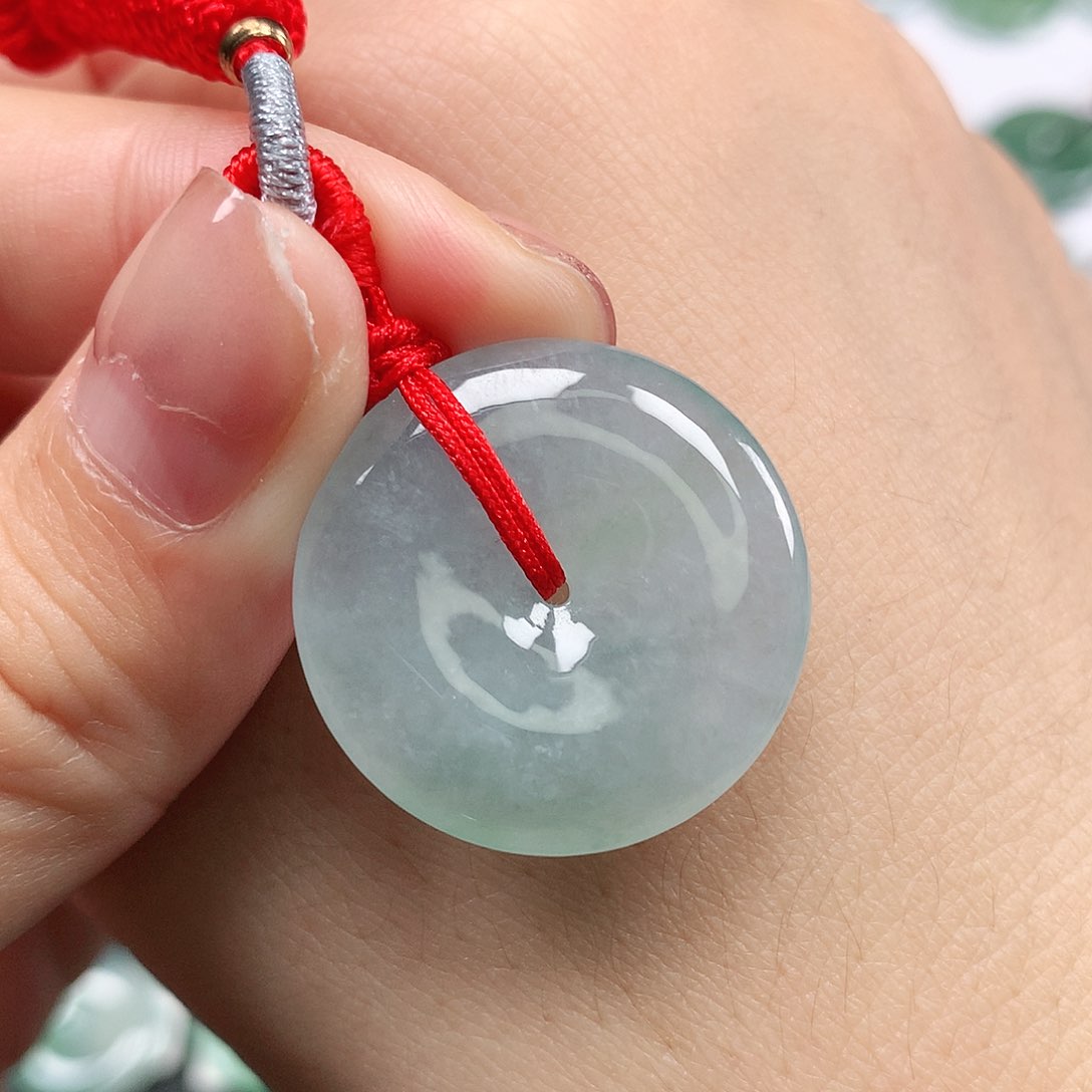 翡翠颈饰未镶嵌平安