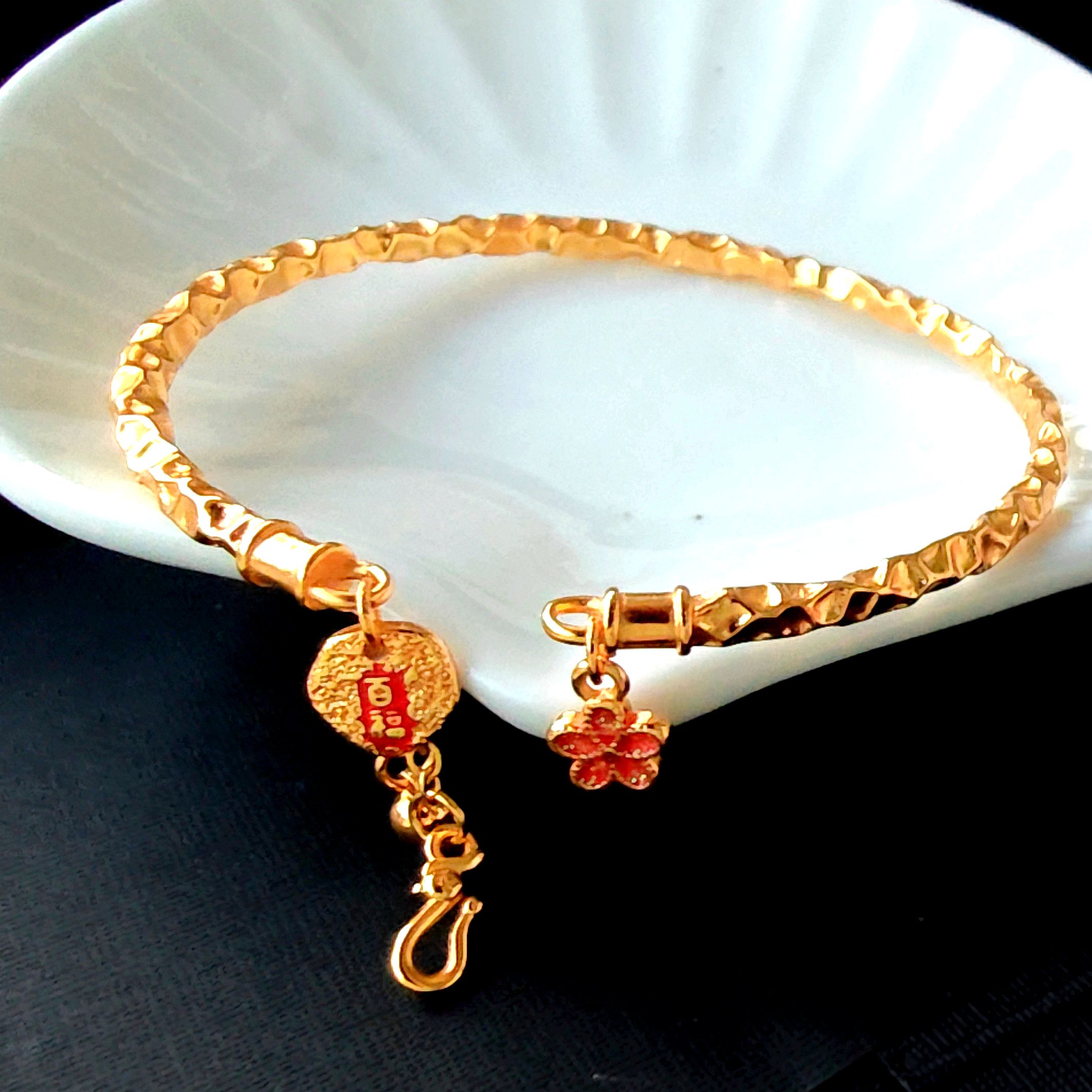  《苏灵推荐》时尚精品女士百福手镯2103