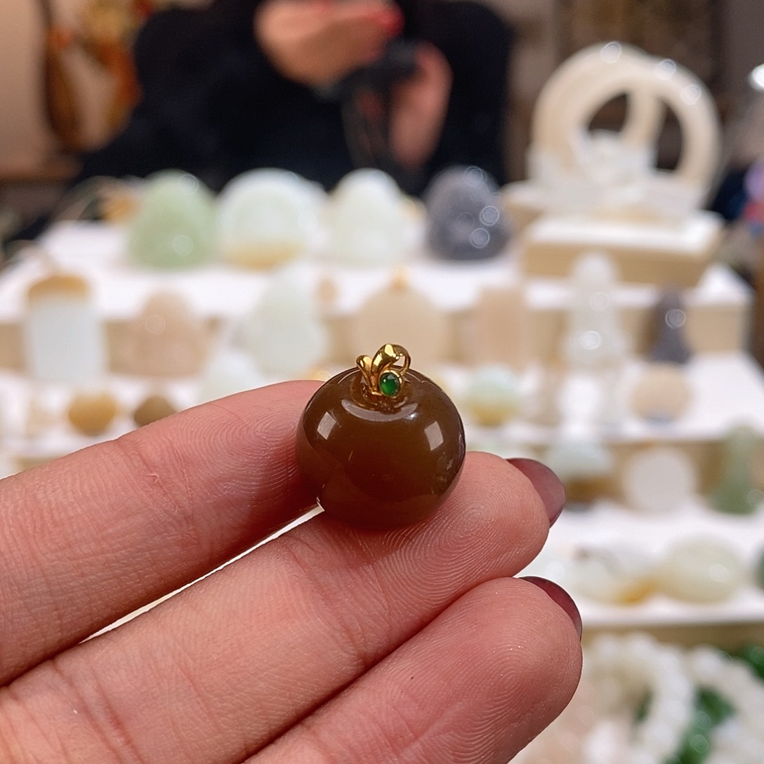 和田玉颈饰未镶嵌顺*