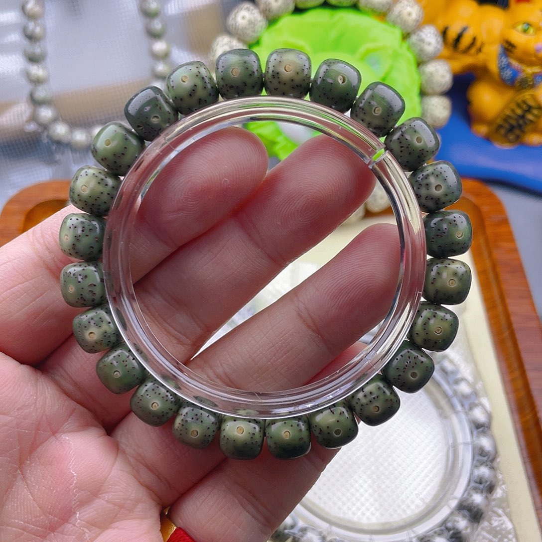 星月菩提吊坠绿幽灵