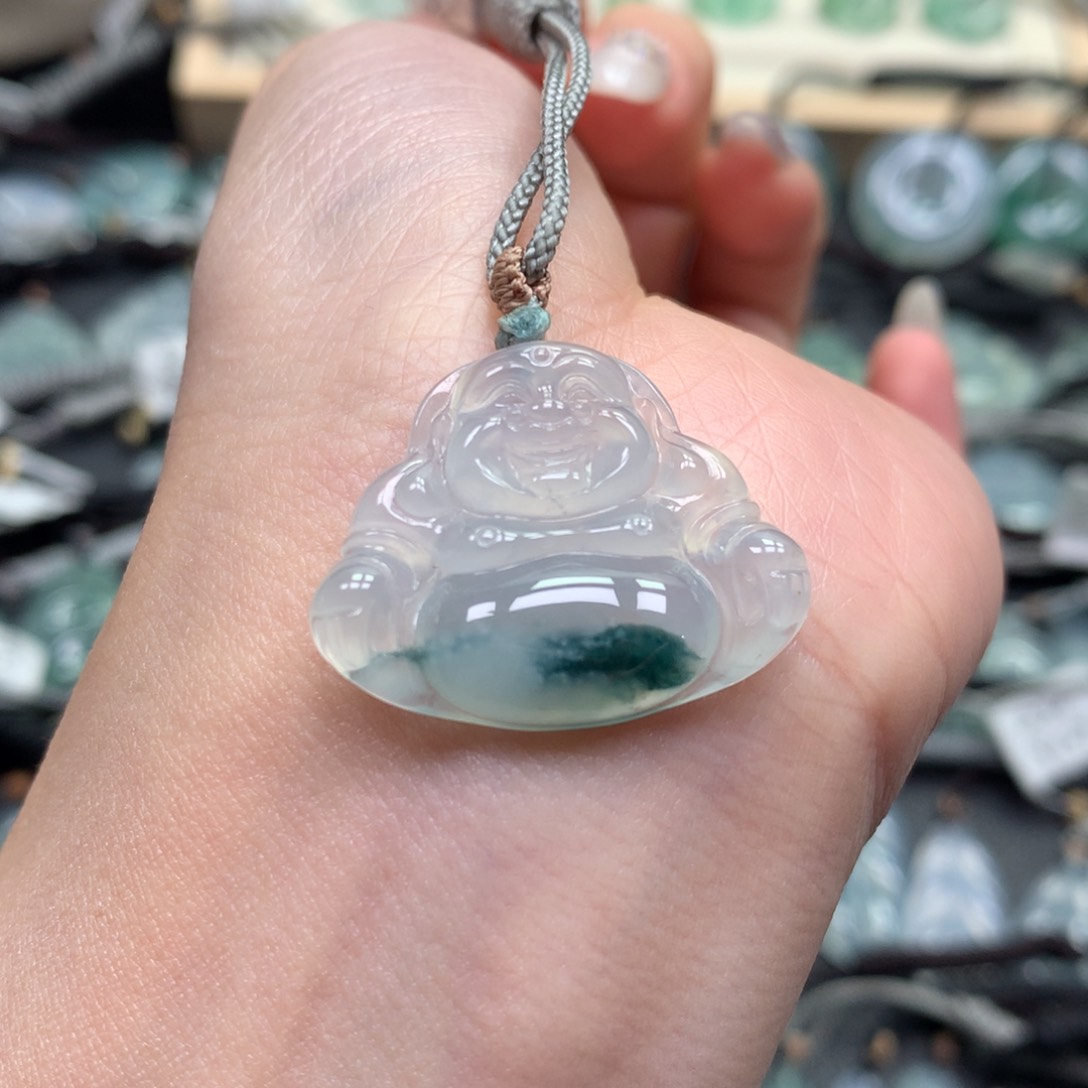 翡翠颈饰未镶嵌佛公