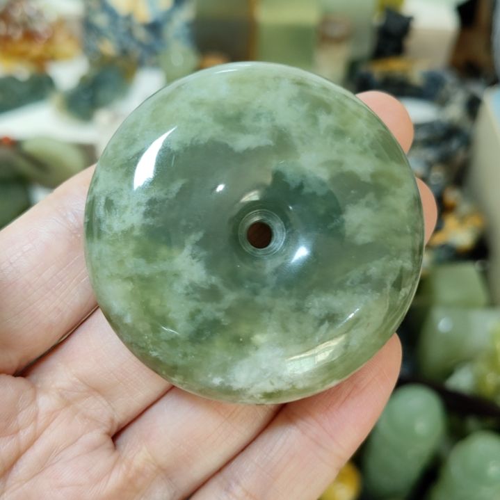 岫玉未镶嵌平安扣