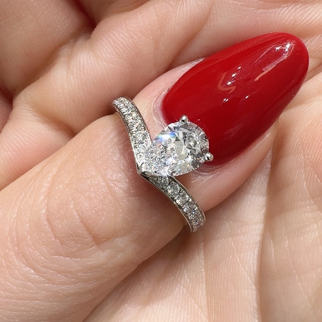 U***-铂Pt950镶嵌实验室培育钻石20