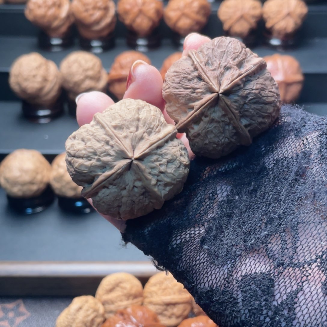 吊坠文玩核桃四棱…………42尺