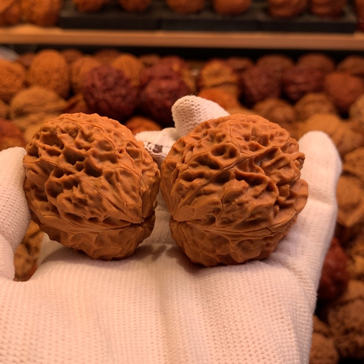 文玩核桃吊坠19……….