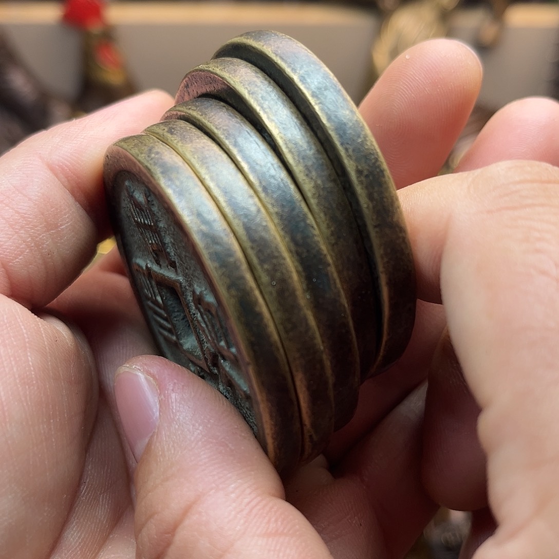 精美铜器工艺品等