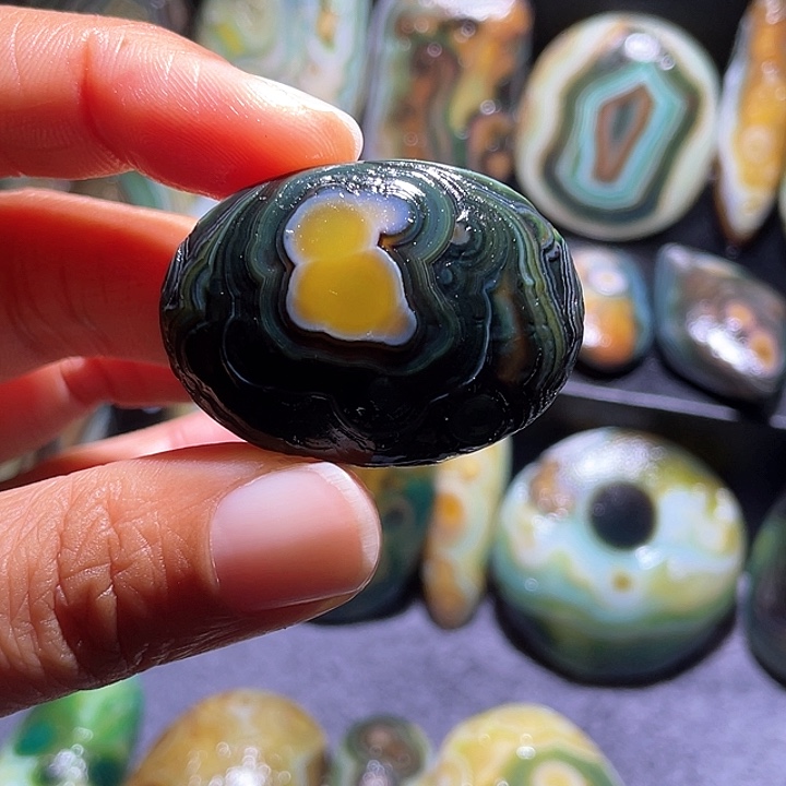 玛瑙/玉髓珠宝奇石未镶嵌