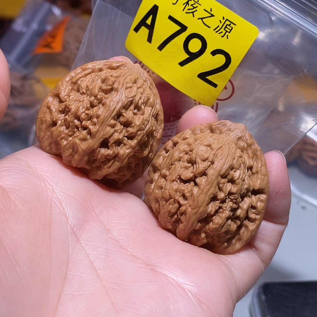 吊坠文玩核桃38蚂蚁沟，全品，