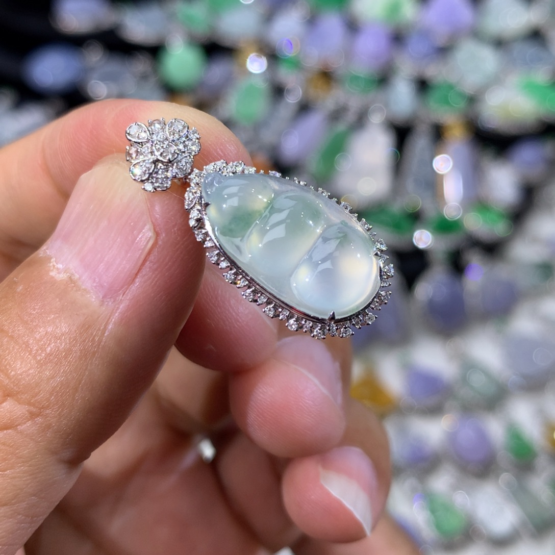 翡翠18K金镶嵌吊坠(不含链)