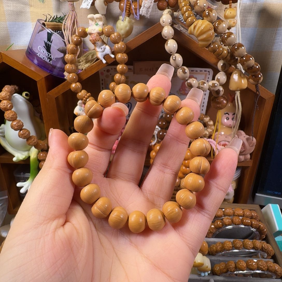 猴头核桃手串拉丝屁桃（精品）