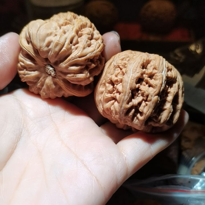 猴头核桃吊坠46粗筋