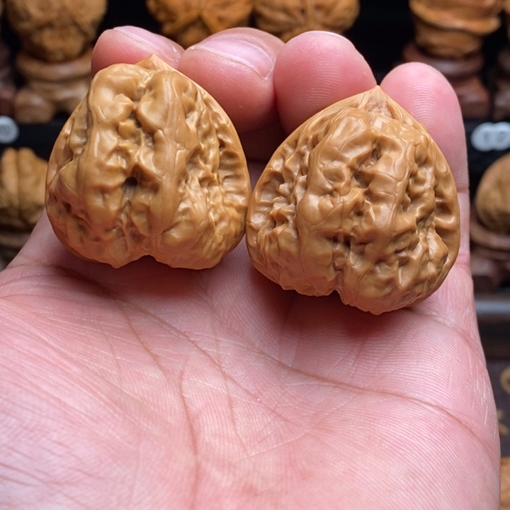 把件文玩核桃1三角箭毒哇
