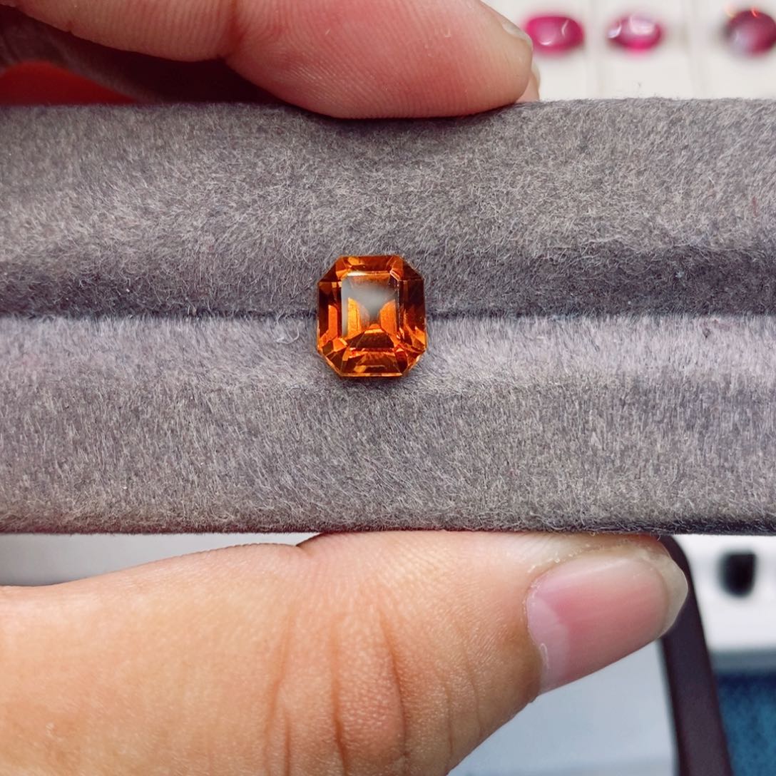 碧玺裸石未镶嵌碧玺3.66克拉