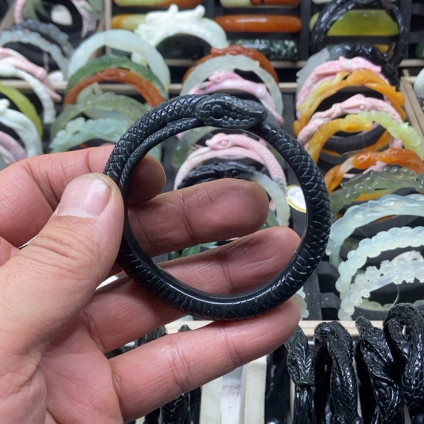 【闪购商品】蛇纹石玉手镯未镶嵌