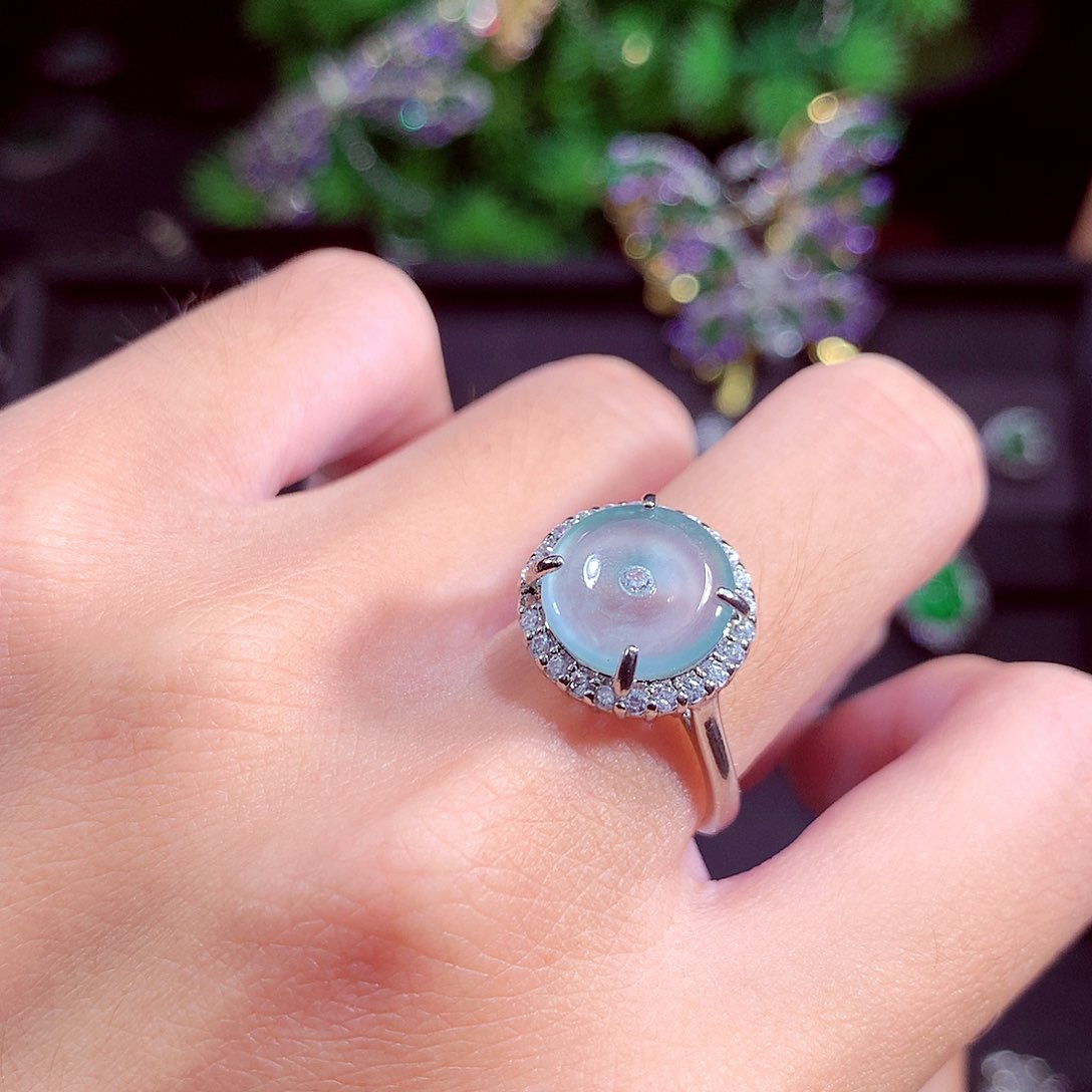 颈饰未镶嵌翡翠天然