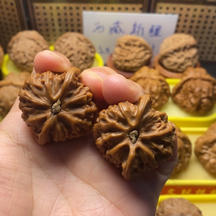 吊坠桃核宫灯37。。。。。。。。