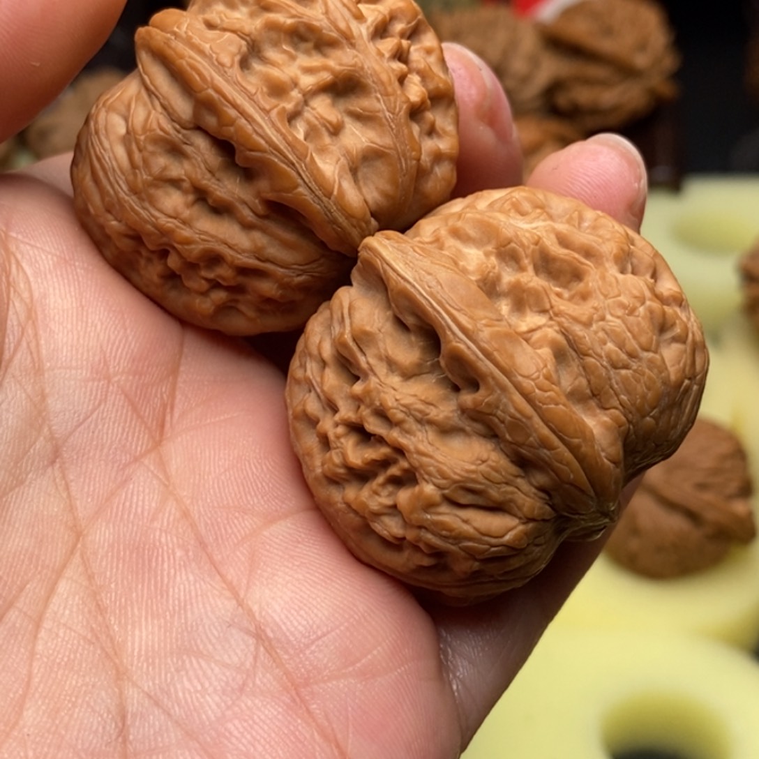 【闪购商品】嘻*?文玩核桃