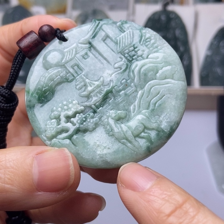 翡翠未镶嵌颈饰翡翠