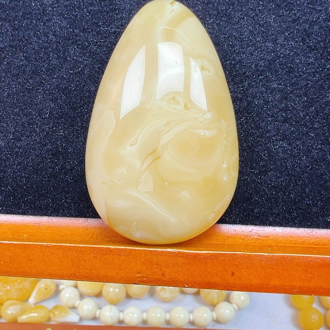 蜜蜡未镶嵌珠宝奇石蜜蜡水滴