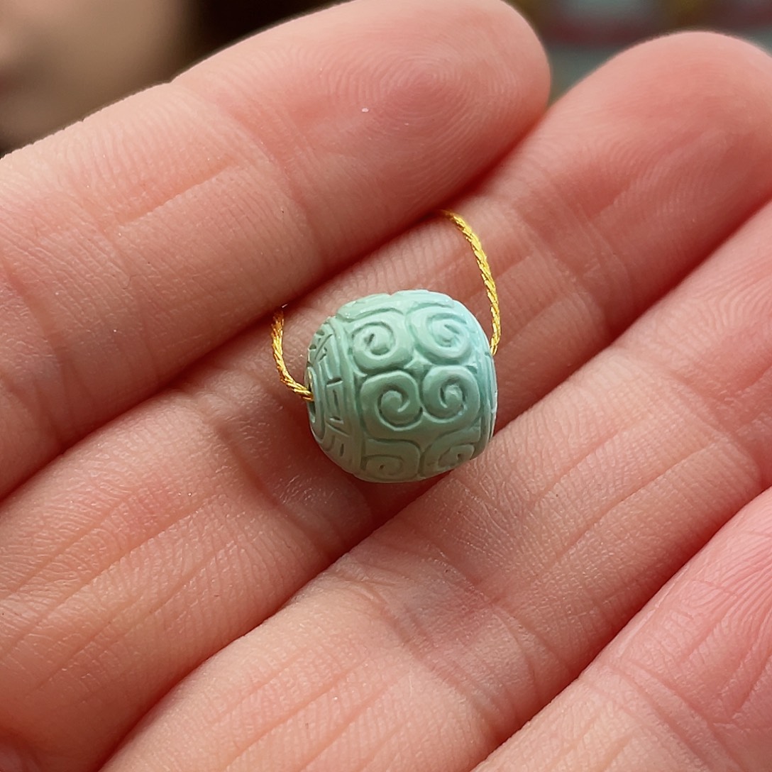 绿松石颈饰未镶嵌