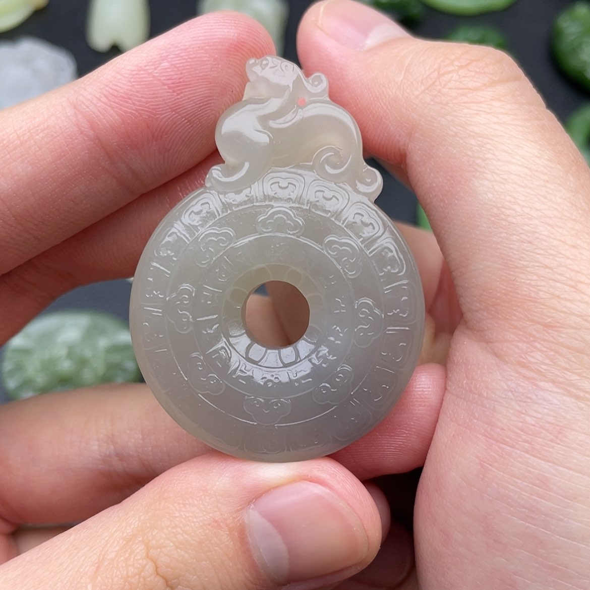 【闪购商品】颈饰未镶嵌和田玉