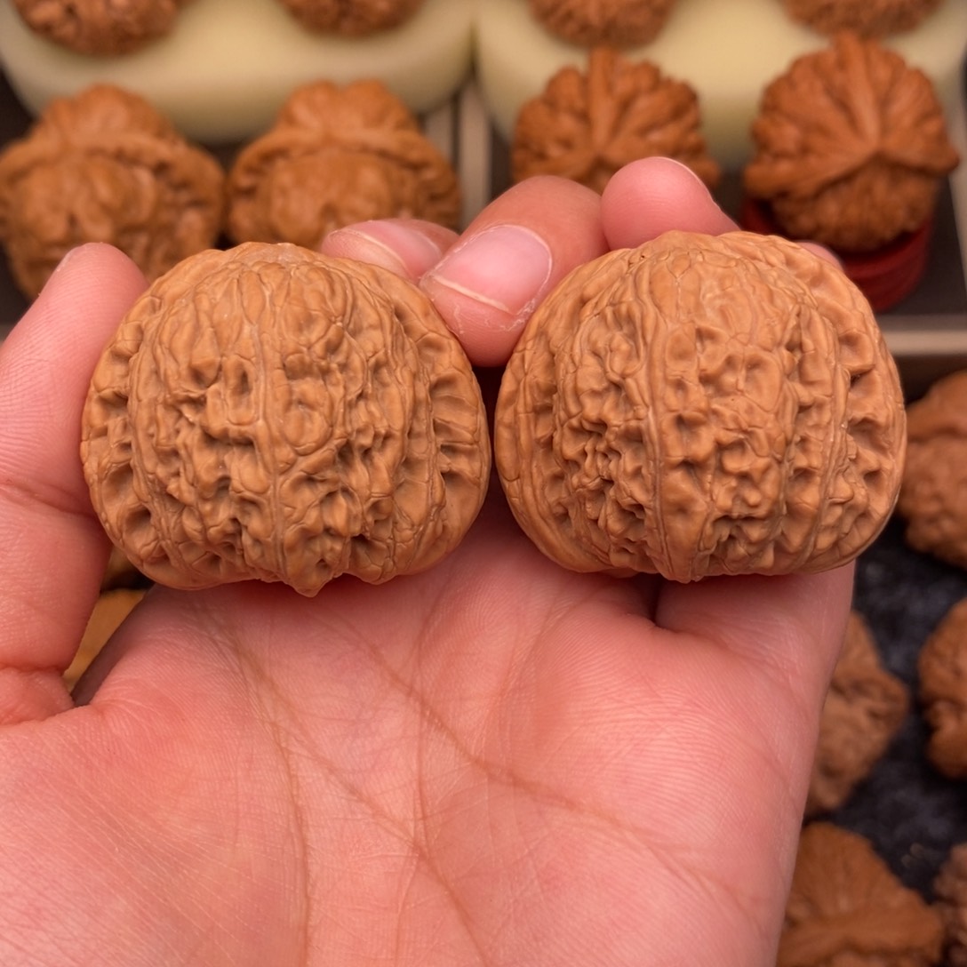 文玩核桃把件精品泥鳅背37