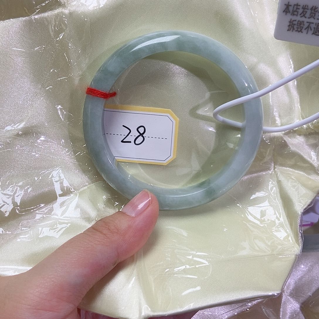 熙***宝翡翠手镯未镶嵌手镯58.5