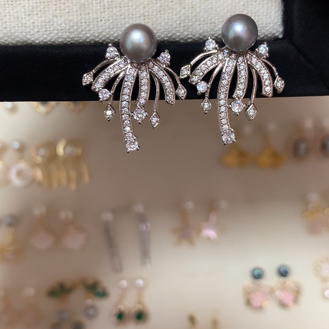 淡水珍珠耳饰合金