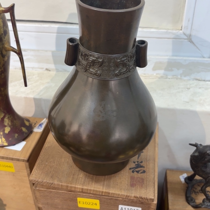 紫砂茶杯可*瓶非常美丽漂亮的物品