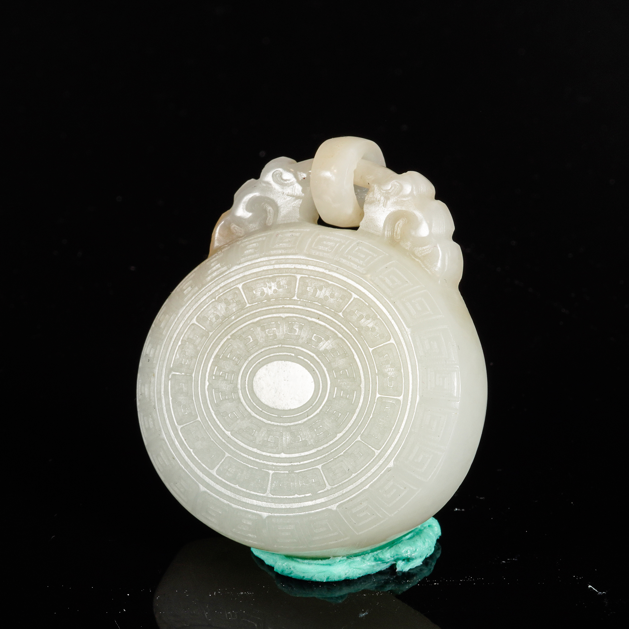 LOT.018田玉巧雕活环平安牌/X2924