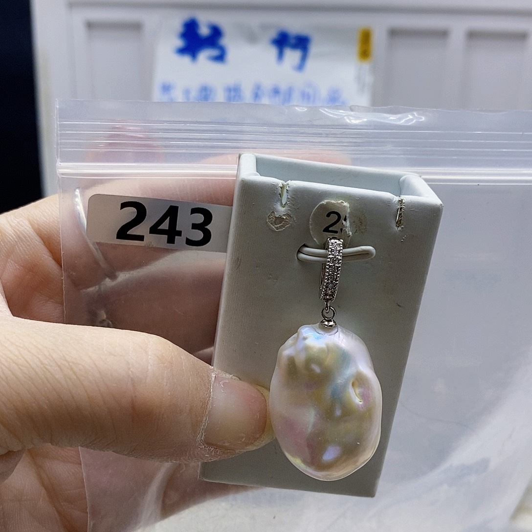 颈饰合金淡水珍珠