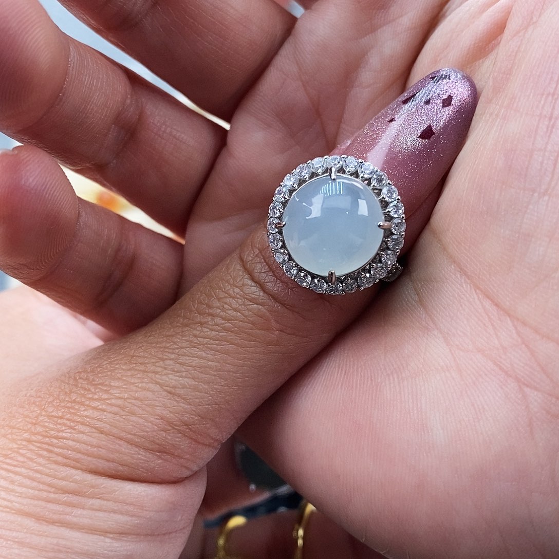 姬***忧翡翠未镶嵌戒指缅甸