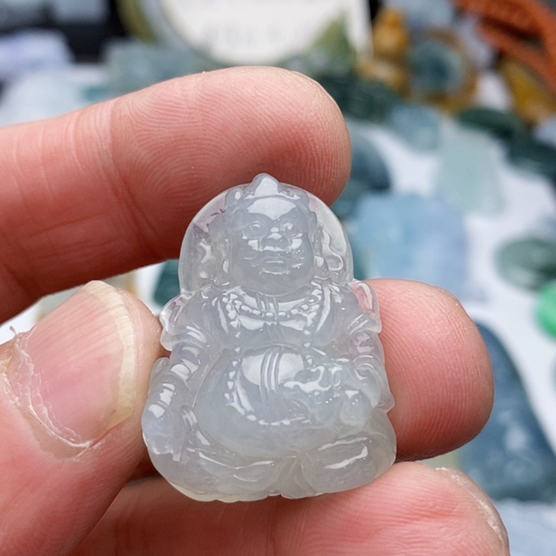 翡翠颈饰未镶嵌黄财神