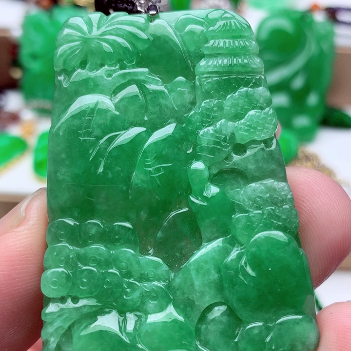 吊坠(不含链)未镶嵌翡翠