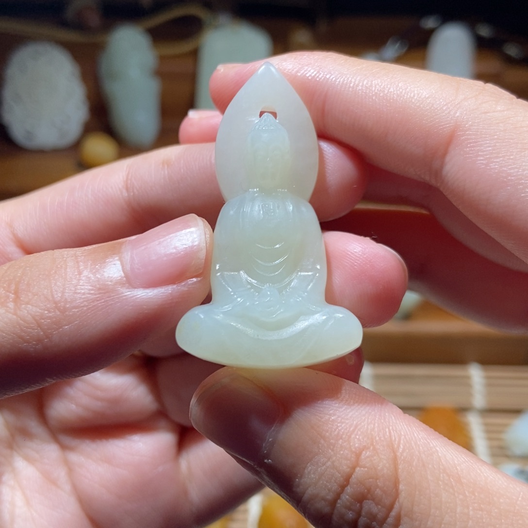 颈饰未镶嵌和田玉