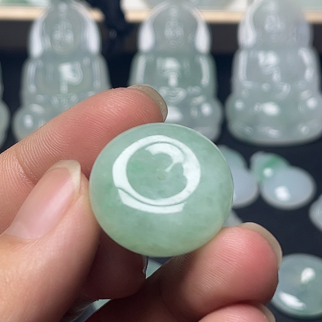 翡翠未镶嵌颈饰缅甸天然翡翠