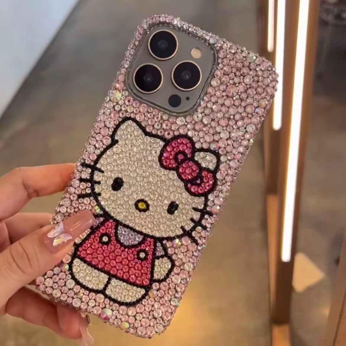 hellokitty满钻手机壳彩色水钻凯蒂猫贴钻壳手工材料包适用苹果壳