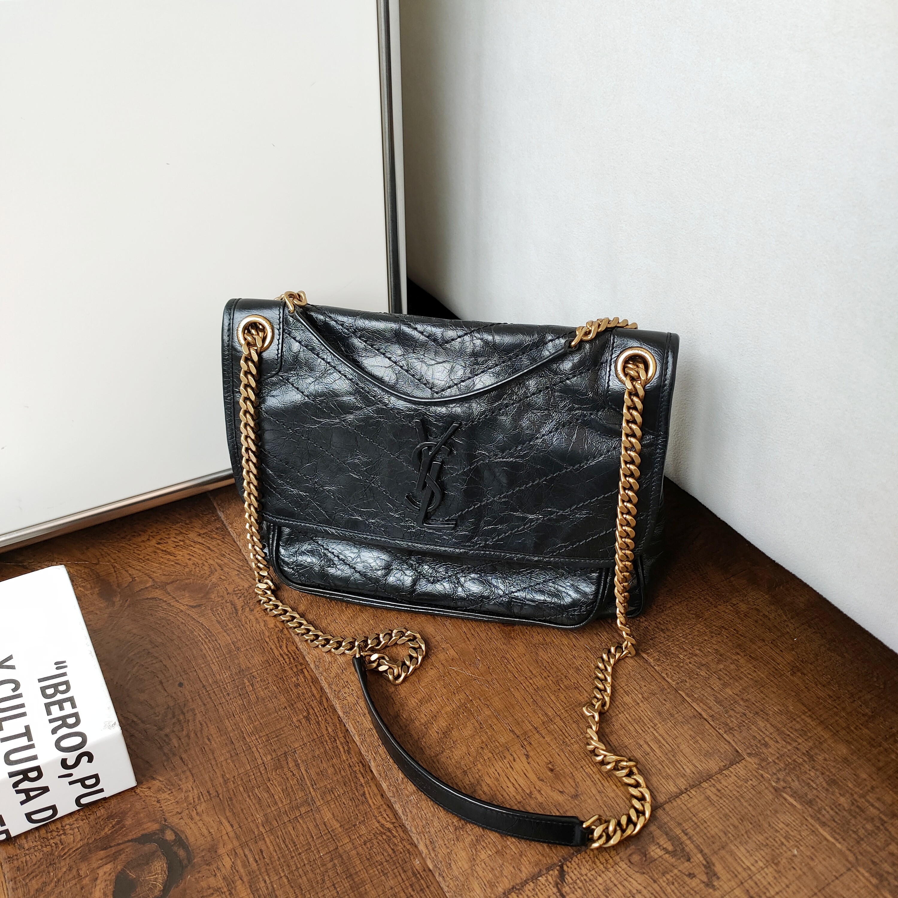 95新 YSL/圣罗兰 Azul-黑金牛皮D扣niki中号单肩包48221