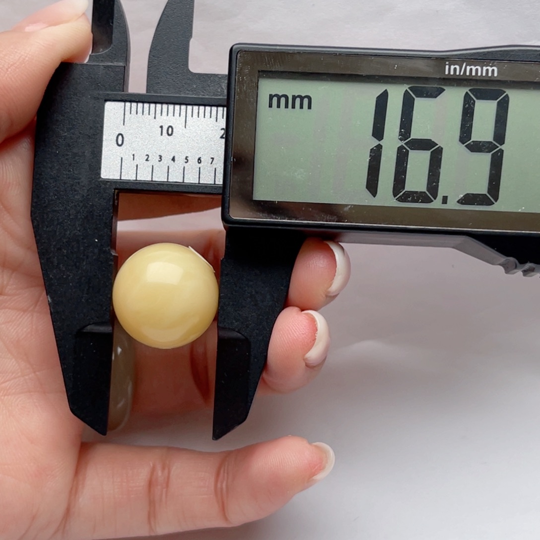 蜜蜡裸石未镶嵌蜜蜡圆珠 思思