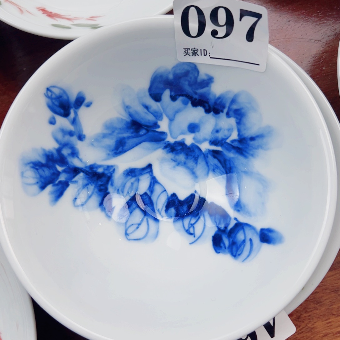 景德镇陶瓷手工手绘制作