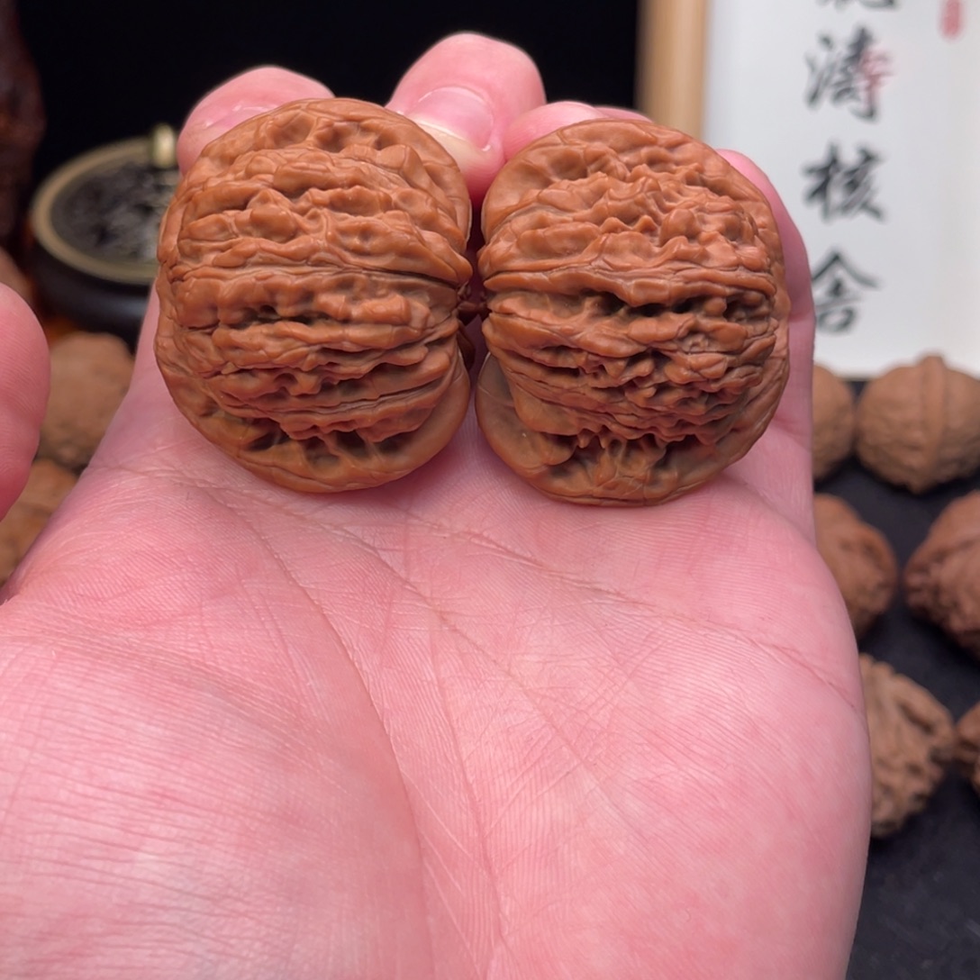 L***。吊坠文玩核桃43平谷楼