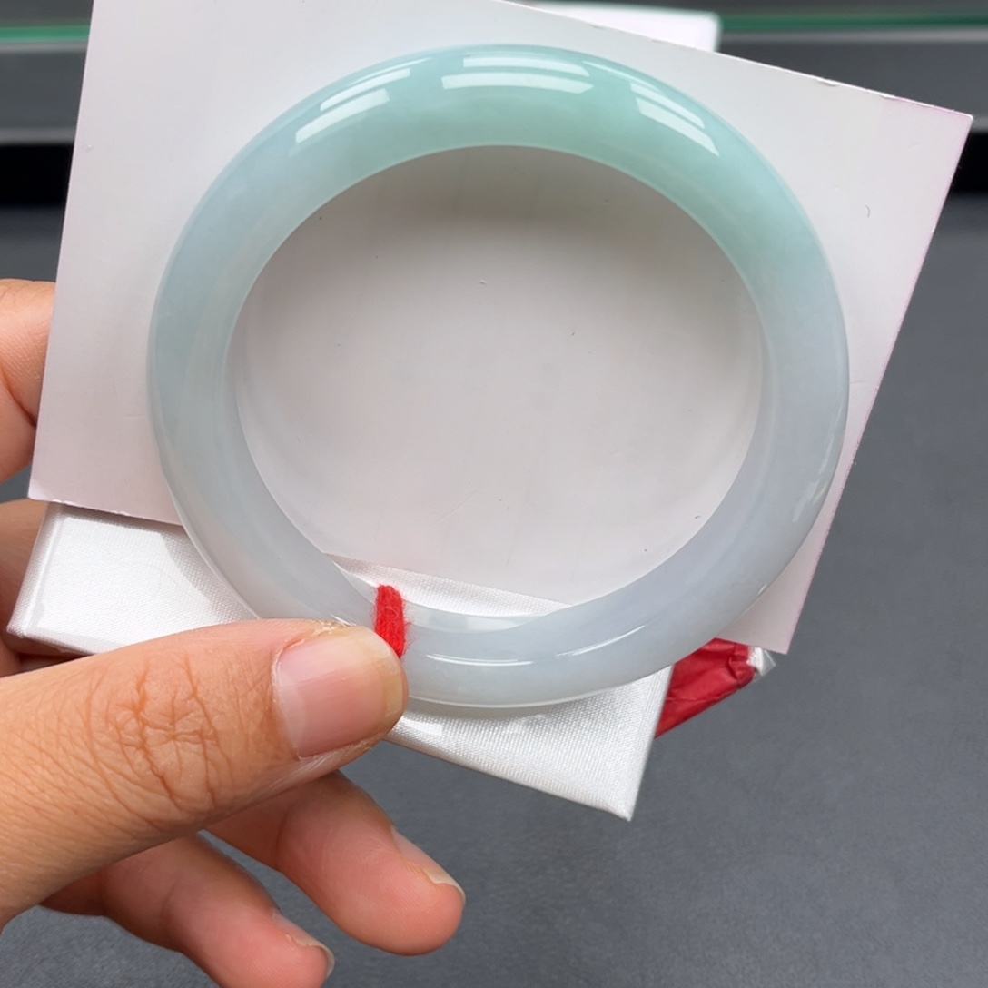 翡翠未镶嵌手镯手镯