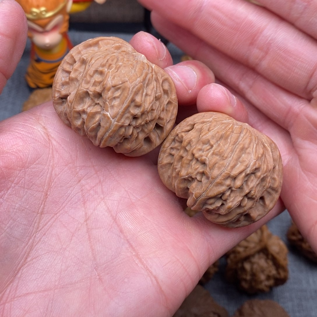 文玩核桃把件40全品毕业正磨