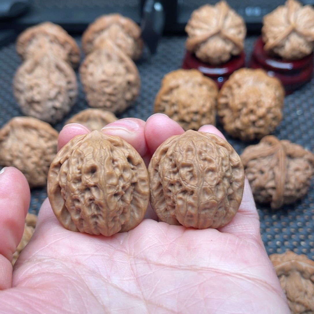 阿***达文玩核桃吊坠平谷高尔夫